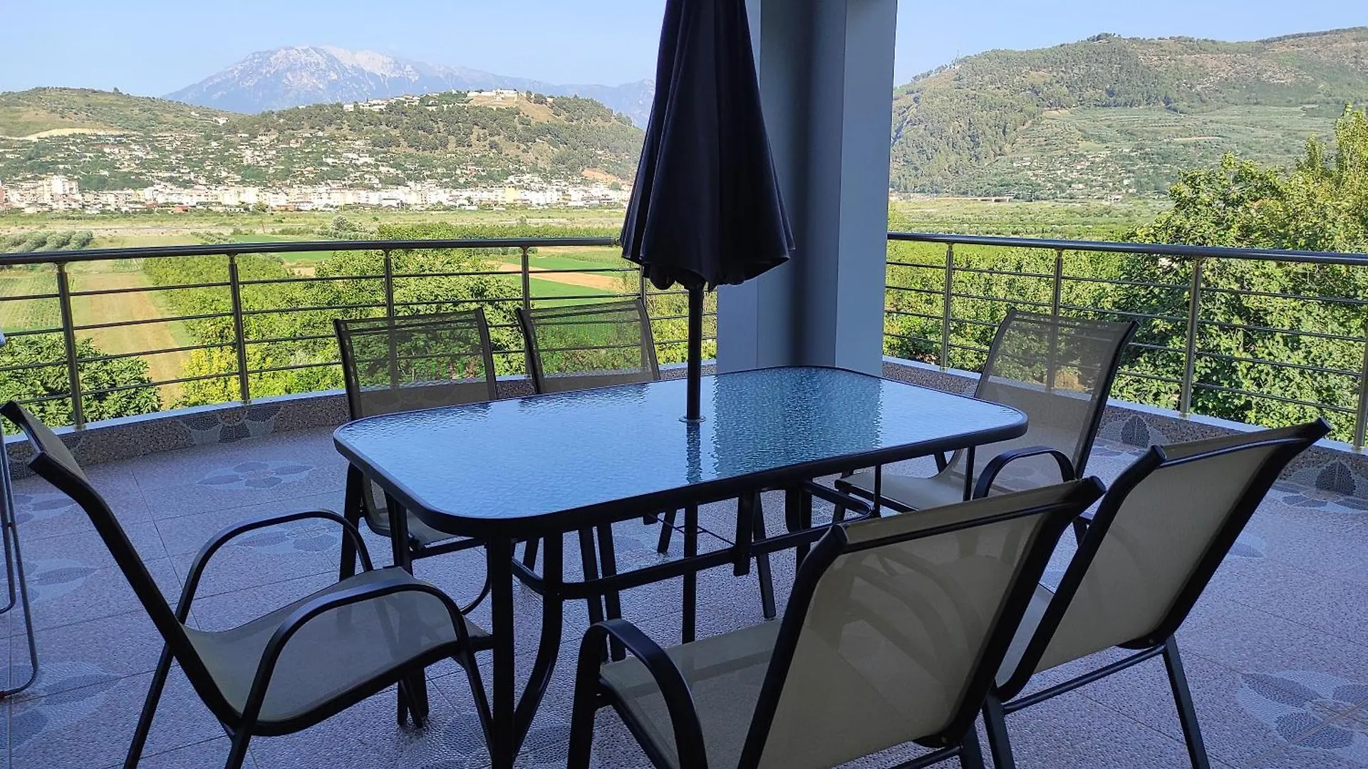 Amla'S Villa Berat